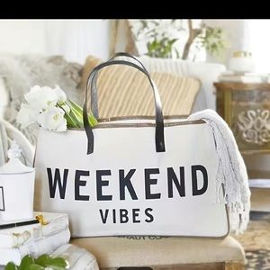 NWT Weekend Vibes Large Capacity Canvas Handbag/Tote